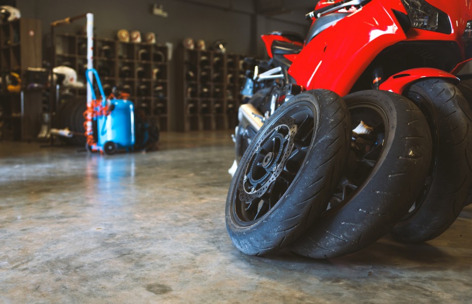 Démonte pneu-moto : lequel utiliser ?