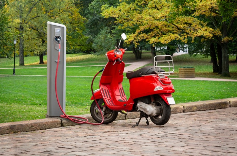 Quels sont les avantages de la moto électrique sans permis ?