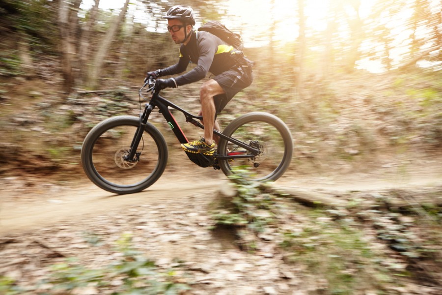 Comment choisir le meilleur vélo cross électrique pour vos aventures tout-terrain ?